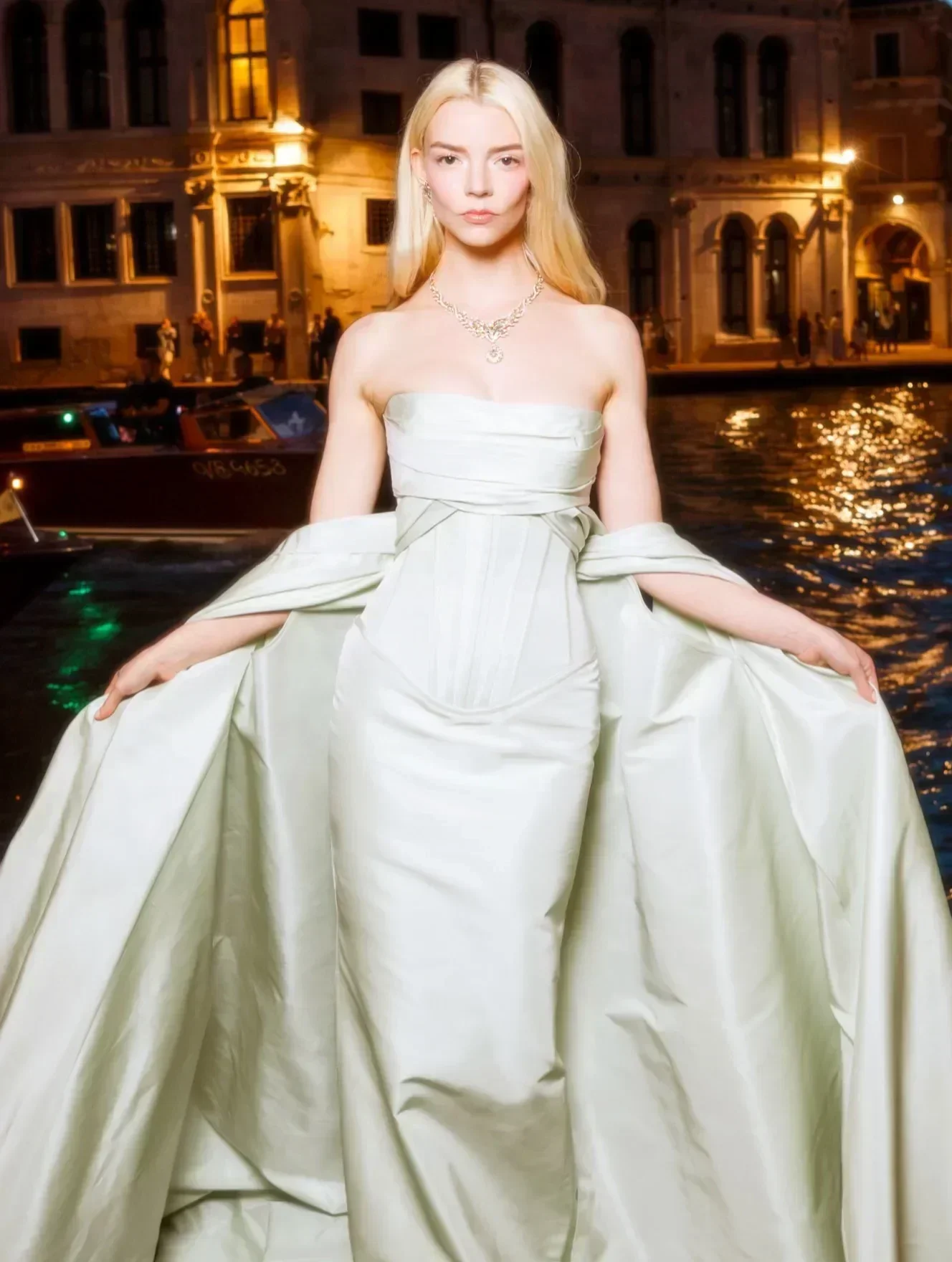 Anya Taylor-Joy’s Renaissance Romance: A Mint Zuhair Murad Gown Lets Tiffany High Jewelry Shine - Fashion look worn by Anya Taylor-Joy