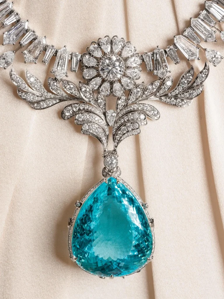 Dolce & Gabbana Oceanina necklace side profile