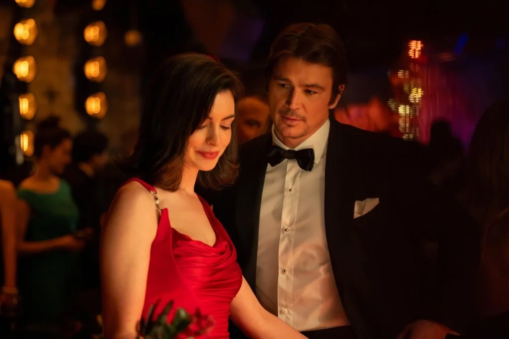 Anne Hathaway as Verity Crawford and Josh Hartnett as Jeremy Crawford in Verity