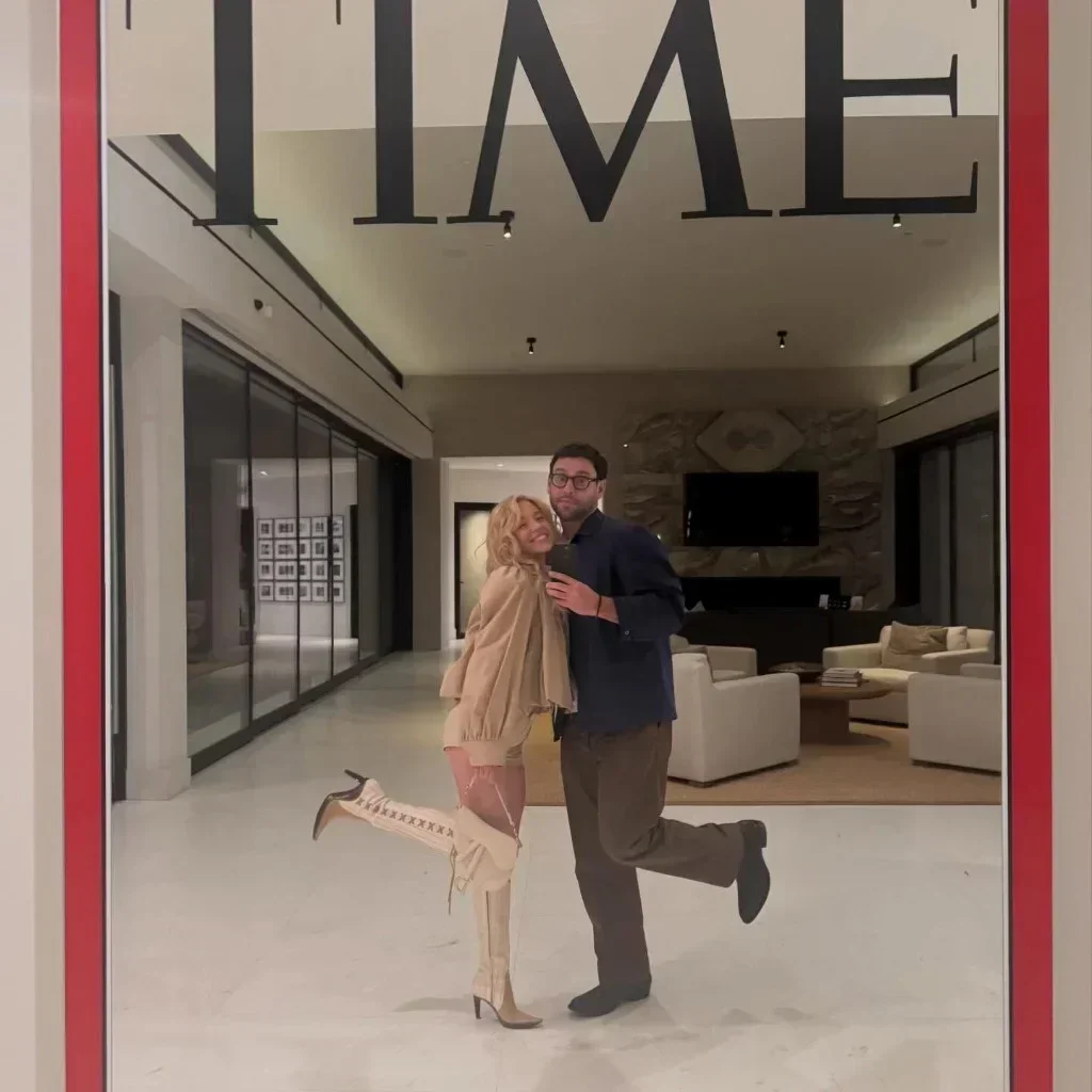 Sydney Sweeney and Scooter Braun mirror selfie